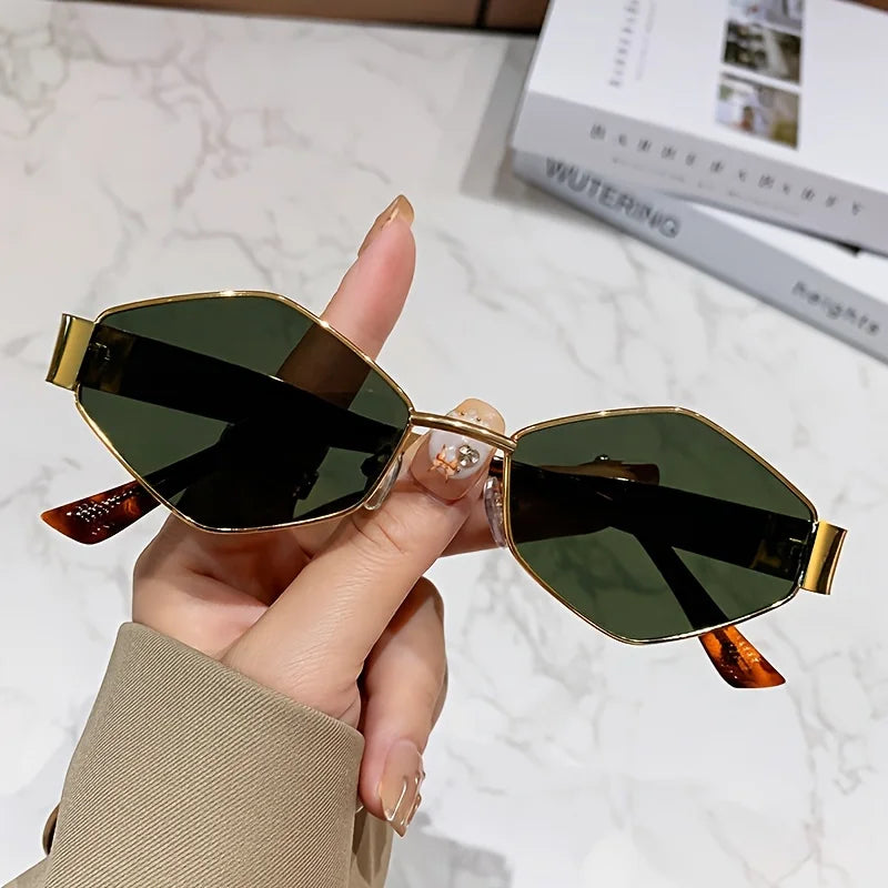 Fashion Hexagon Sunglasses for Women Retro Gold Frame Beach Vacation Travel Driving Glasses