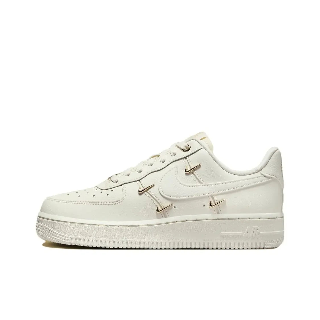 Nike Air Force 1 Low Unisex Classic Sneakers, Comfortable Cushioning & Durable Design for Casual Everyday Wear FN8540-100