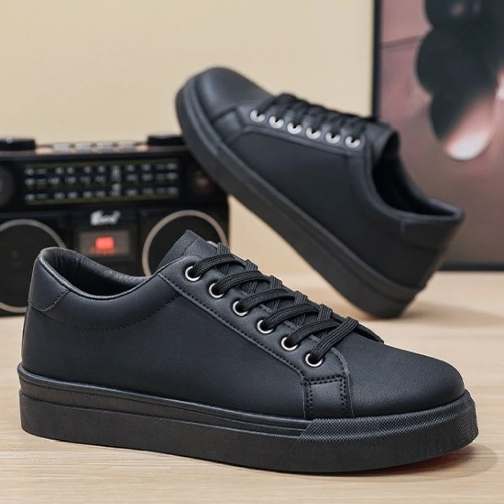 Zapatillas de moda para hombre, novedad muy vendida, blancas y modernas, deportivas y de ocio para estudiantes, versátiles para hombre