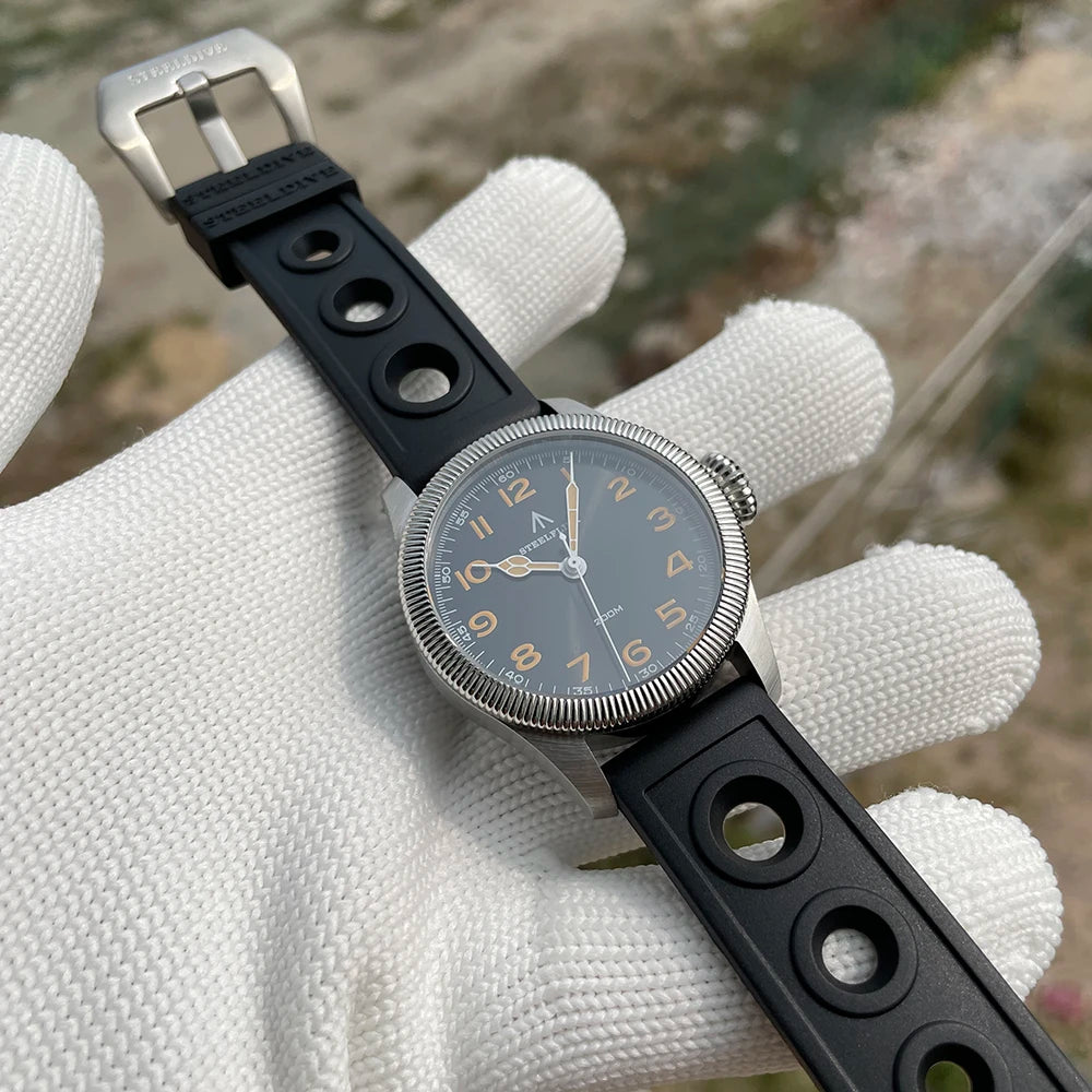 STEELFLIER SF741 VH31 Movement Synthetic Sapphire Mirror Quartz Watch Onion Screw-in Crown 200-meter Waterproof Men's Watch