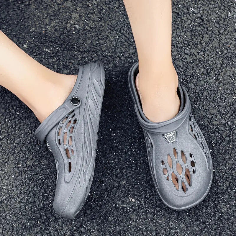 Sandales légères d'été pour hommes, chaussures décontractées, sabots troués, pantoufles plates de plage pour hommes, grande taille 49