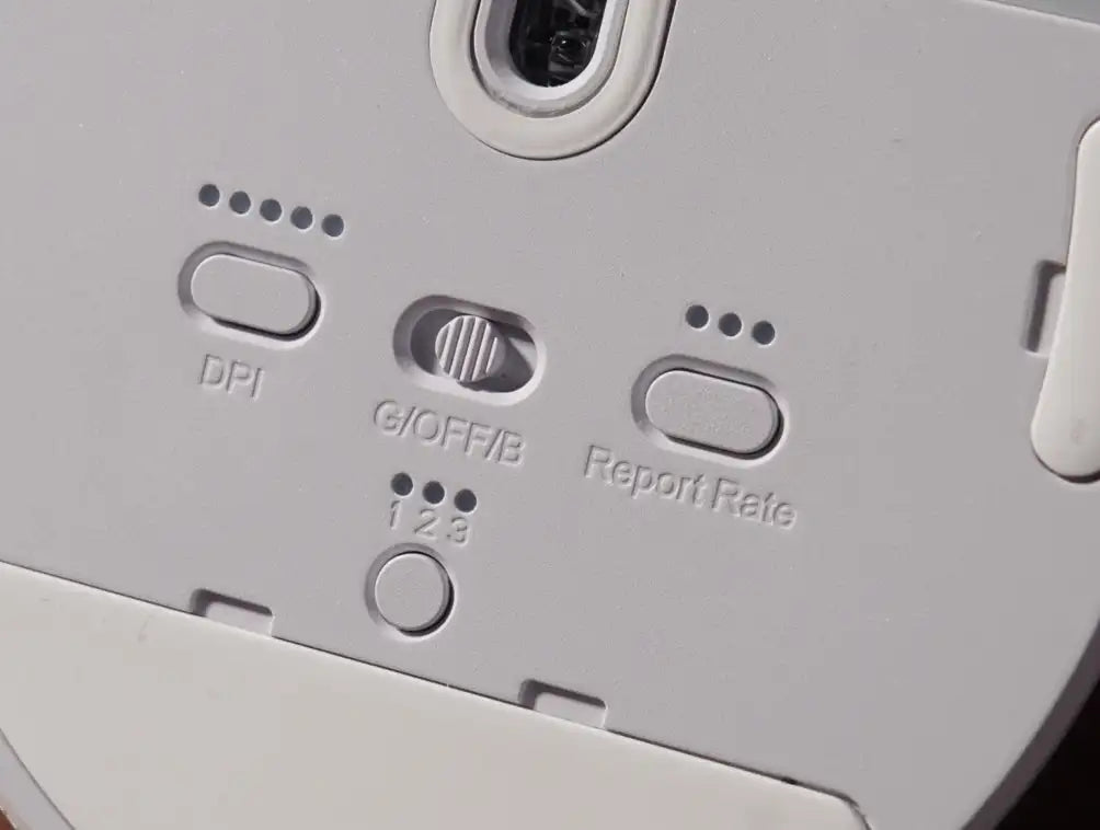 Keychron M5 trådløs ergonomisk optisk mus, 8K polling rate, 2.4GHz og Bluetooth, Type-C, 3950-sensor