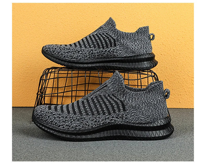 Men's Breathable Sneakers Comfortable Running Shoes Outdoor Slip-On Walking Sneakers Sock Jogging Shoes