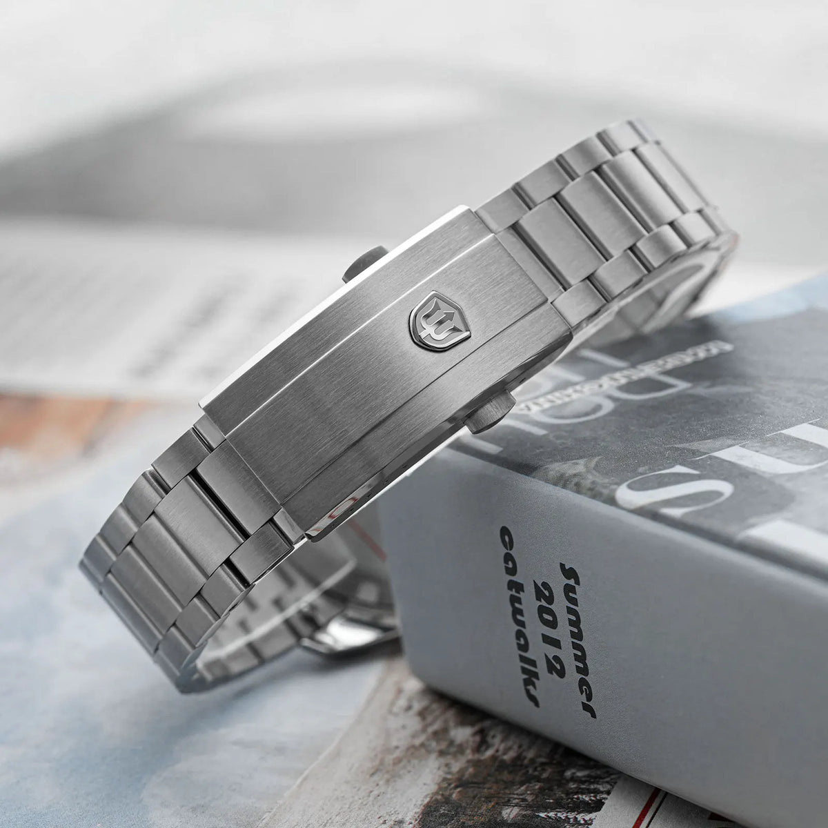 Montre Watchdives WD0006, mouvement VH31 à trotteuse fluide, verre saphir bombé, revêtement luminescent BGW9, étanche à 10 bars, 38 mm, style vintage