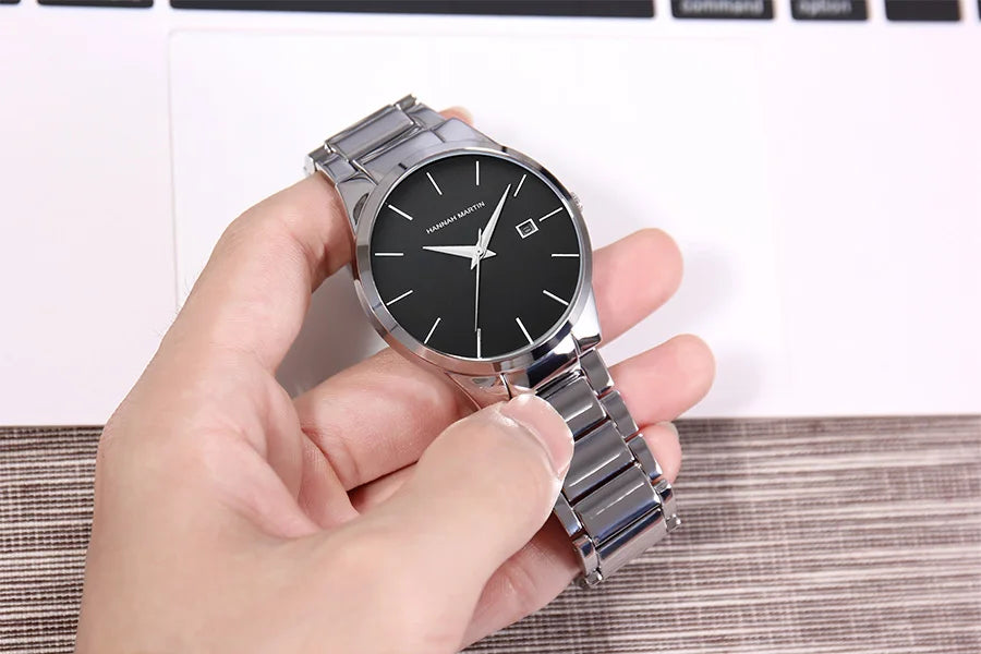 Hannah Martin herenhorloge, roestvrijstalen kast, quartz uurwerk, wijzerplaat van 41 mm, zakelijke stijl, met kalenderweergave (imitatie)