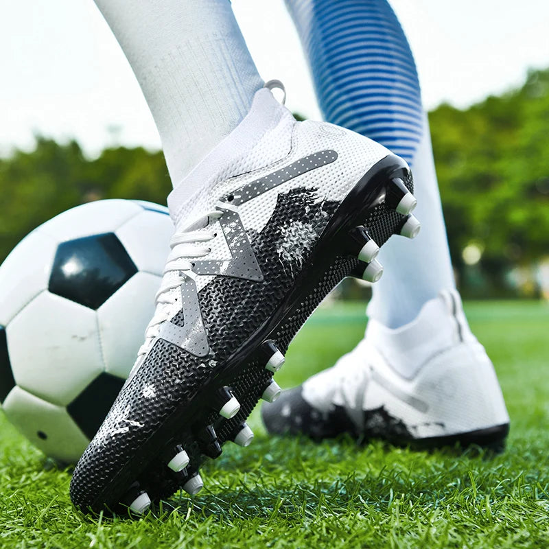 Botte de Football en salle, crampons de Futsal professionnels pour hommes, chaussures de Football pour adultes, durables, confortables, antidérapantes, baskets d'entraînement pour adolescents