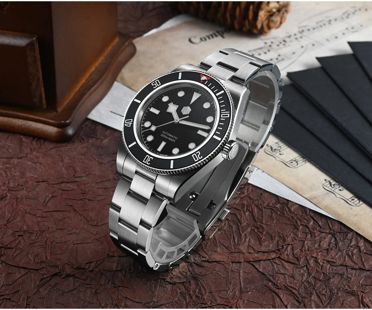 San Martin 40mm Retro Luxury Diver Watch NH35 Automatic Mechanical Watches for Men with Sapphire 200m Waterproof Luminous SN0008
