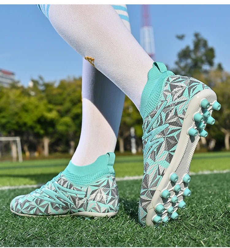 New Men Football Boots Breathable Sport Training Soccer Shoes Cleats Sport Outdoor TF Futsal Match Turf Grass Drop Shipping