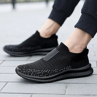 Men's Breathable Sneakers Comfortable Running Shoes Outdoor Slip-On Walking Sneakers Sock Jogging Shoes