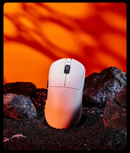 Ratón gaming inalámbrico Bluetooth ATK Dragonfly A9, diseño ergonómico, respuesta rápida, PAW3950 Ultra, 800mAh, ligero, 8KHz, esports