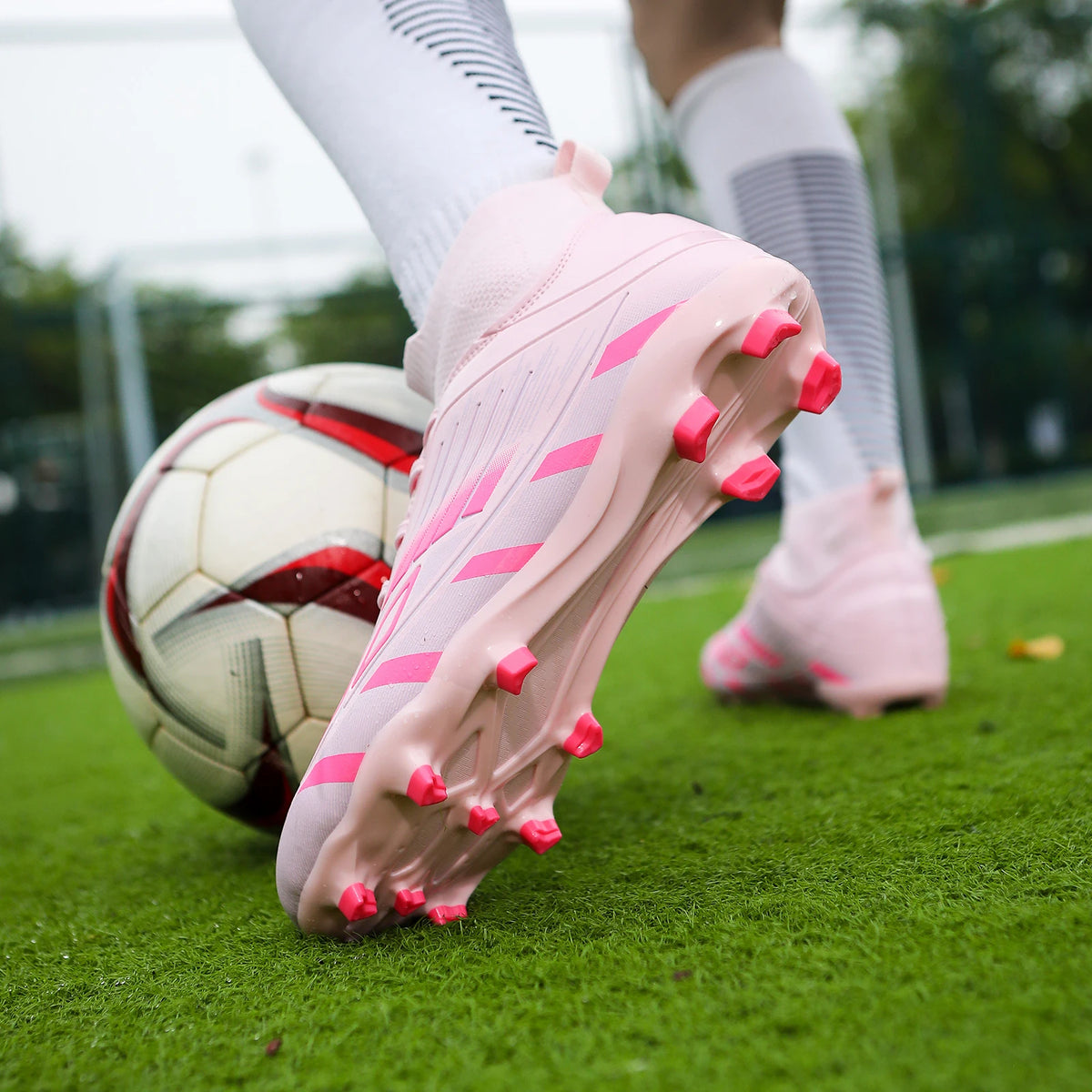 Nouvelles chaussures de football professionnelles pour hommes TF/FG, chaussures de football pour garçons, chaussures de sport unisexes à cheville haute, antidérapantes, confortables