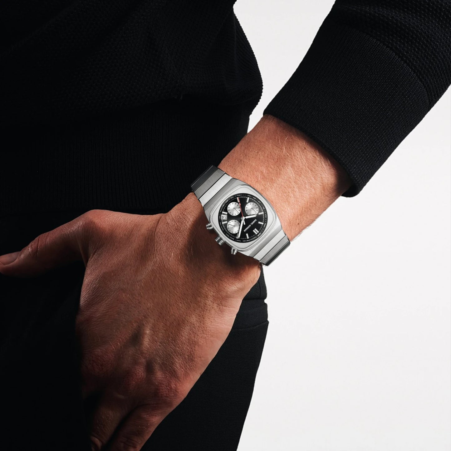 DG9008 Men Watch Original Fashion Brand Quartz Waterproof Luminous Watch For Man Three Small Dial Sport Moon Phase Watch
