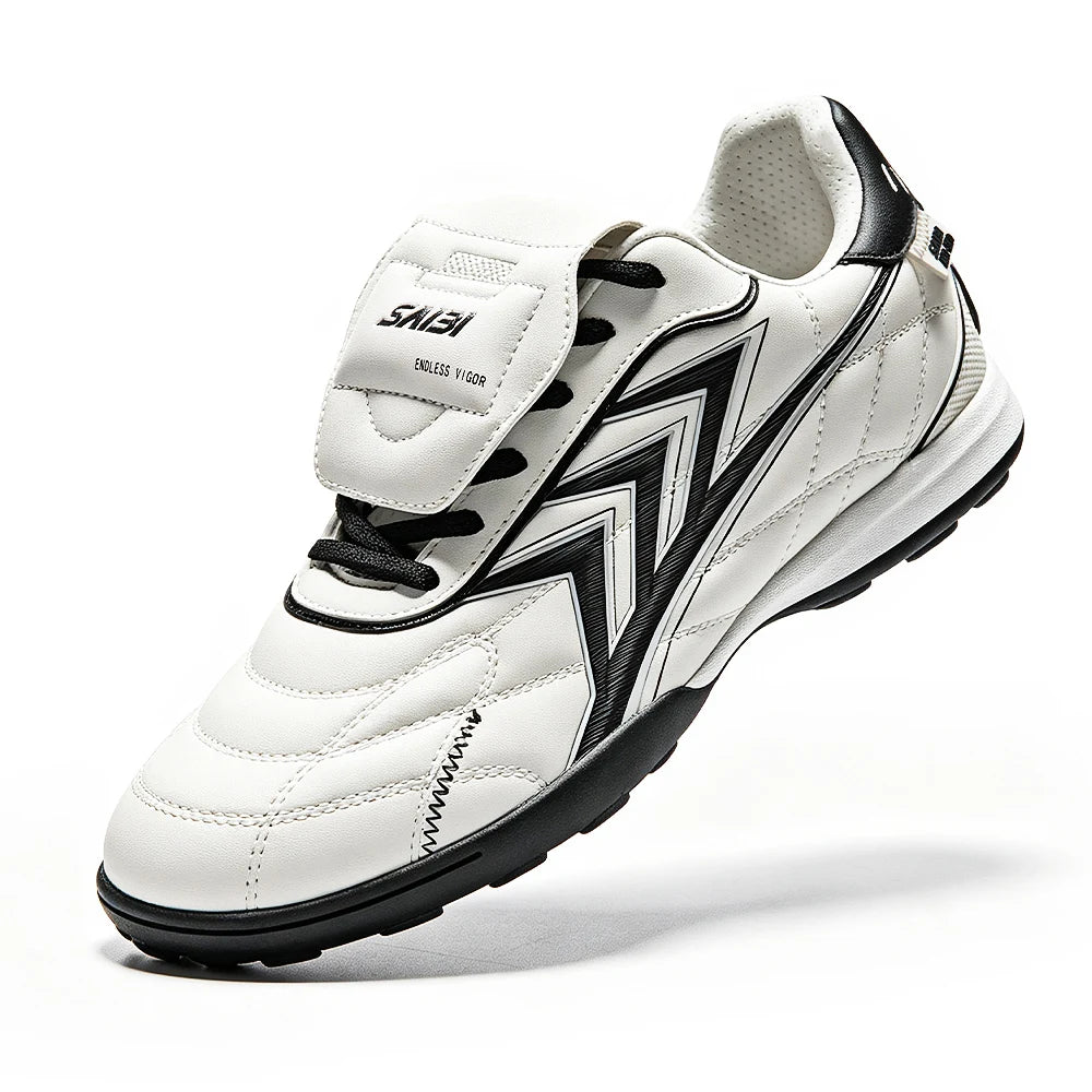 Chaussures de football TF pour adultes, semelle extérieure en caoutchouc flexible, tige en PU souple, chaussures pratiques pour l'entraînement quotidien de football.