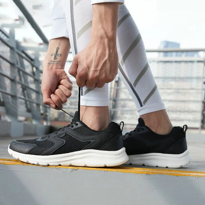 Zapatillas deportivas Xtep para hombre, de malla transpirable, para correr, para maratón de invierno, negras y blancas, zapatillas deportivas para hombre, 879119110110
