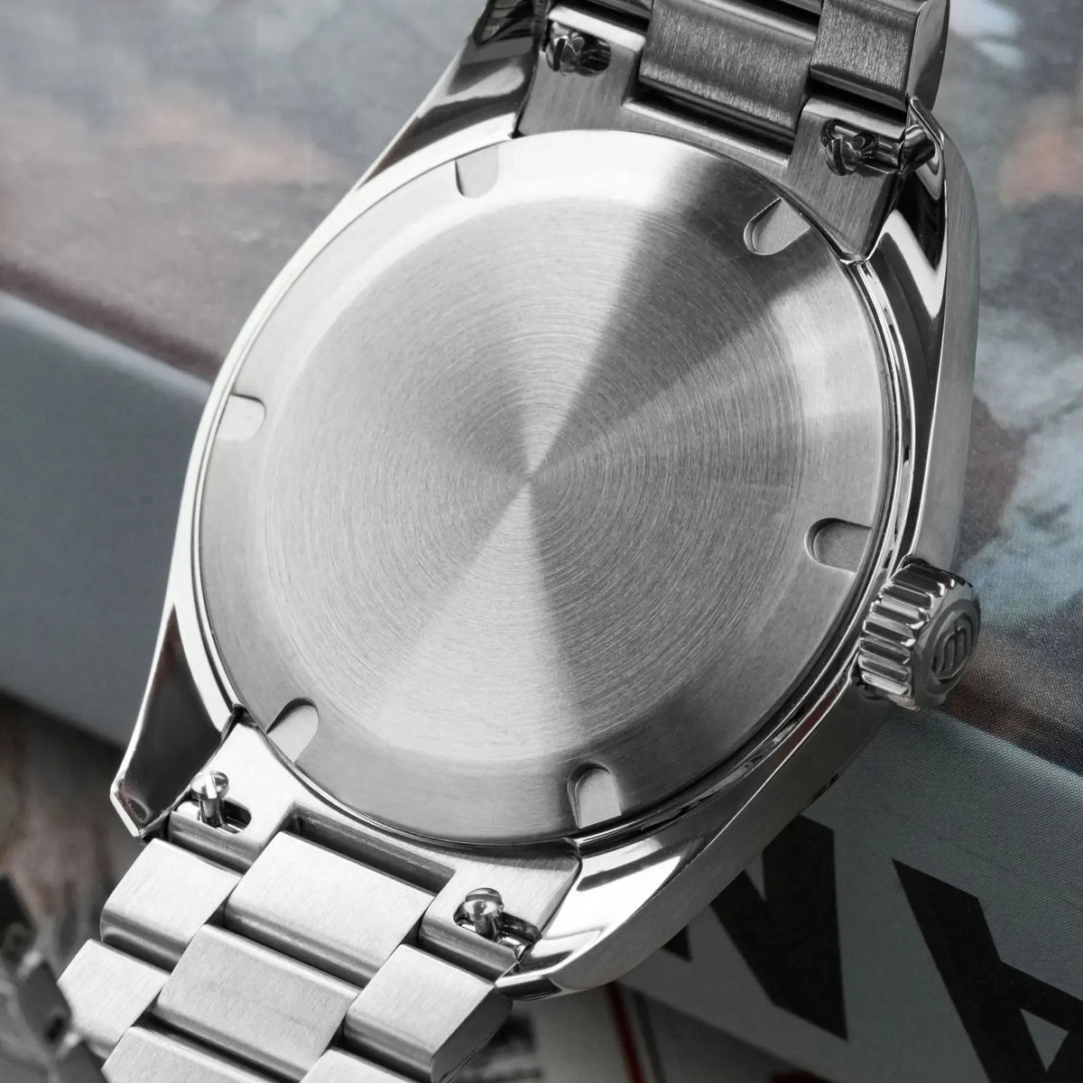 Montre Watchdives WD0006, mouvement VH31 à trotteuse fluide, verre saphir bombé, revêtement luminescent BGW9, étanche à 10 bars, 38 mm, style vintage