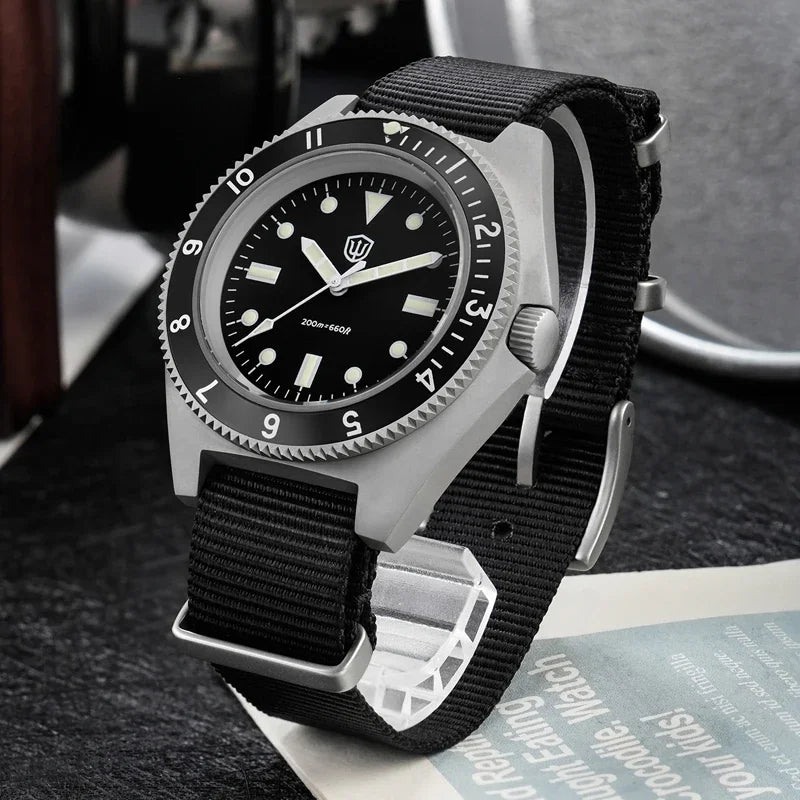Watchdives WD1972 Men Watch VH31 Sweep Seconds Quartz Movement Sapphire  Stainless Steel Watches Waterproof Luminous Wristwatch