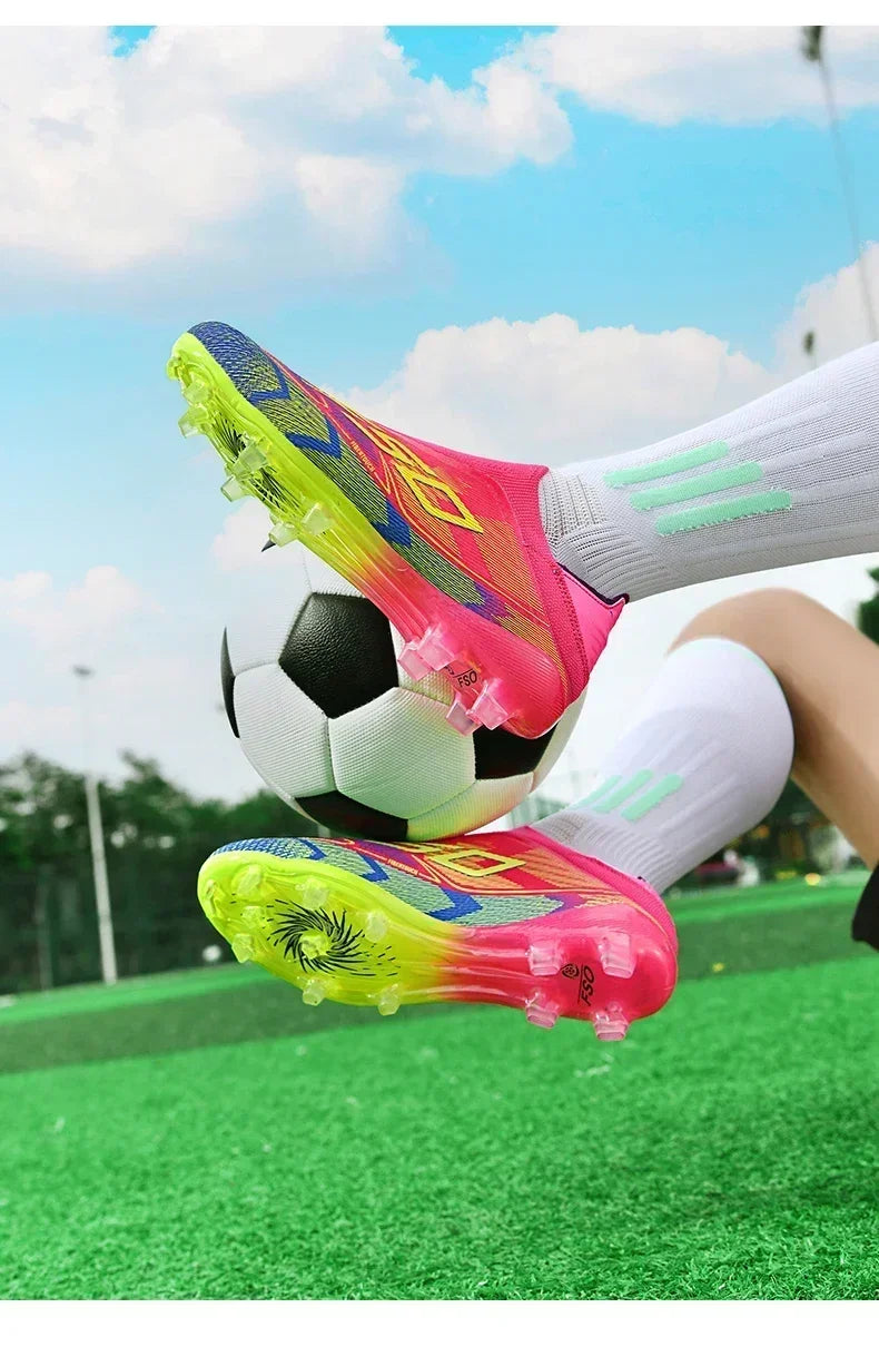 Nouvelles chaussures de football pour hommes, mi-hautes, légères, très vendues, pour l'entraînement sur herbe, antidérapantes, crampons de haute qualité pour l'extérieur.