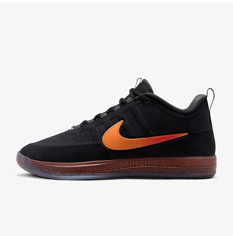 Nike Authentic Four Seasons Style letvægts-basketballsko til mænd med polstring og snørebånd IB6688-001