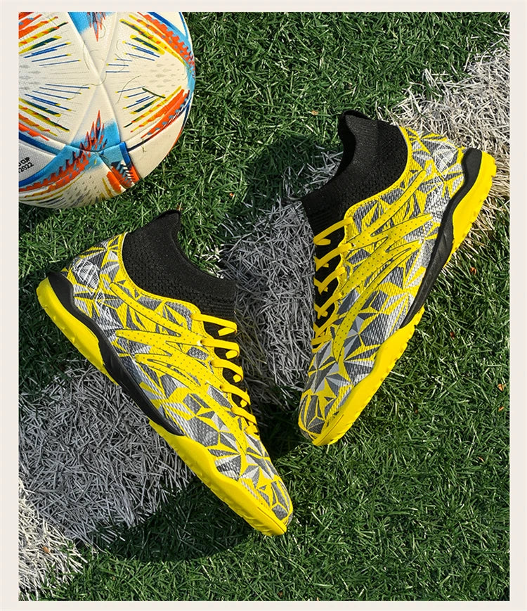 New Men Football Boots Breathable Sport Training Soccer Shoes Cleats Sport Outdoor TF Futsal Match Turf Grass Drop Shipping