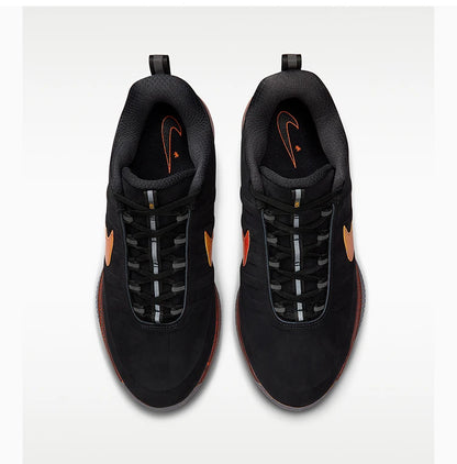 Nike Authentic Four Seasons Style letvægts-basketballsko til mænd med polstring og snørebånd IB6688-001