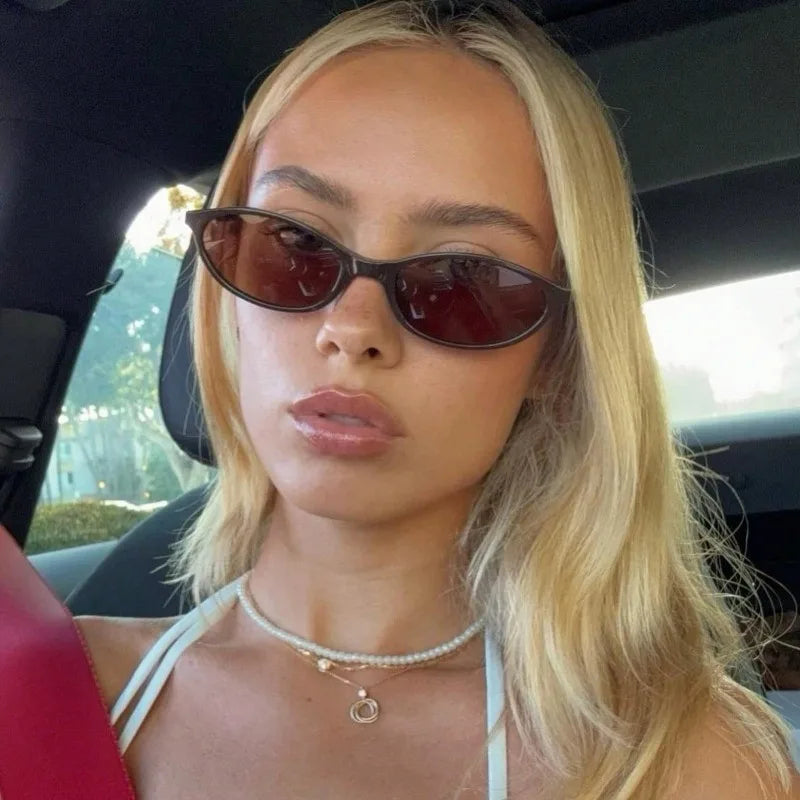 New Retro Oval Small Frame Fashionable Women's Glasses, Fashionable High-end Casual Street Photography Glasses