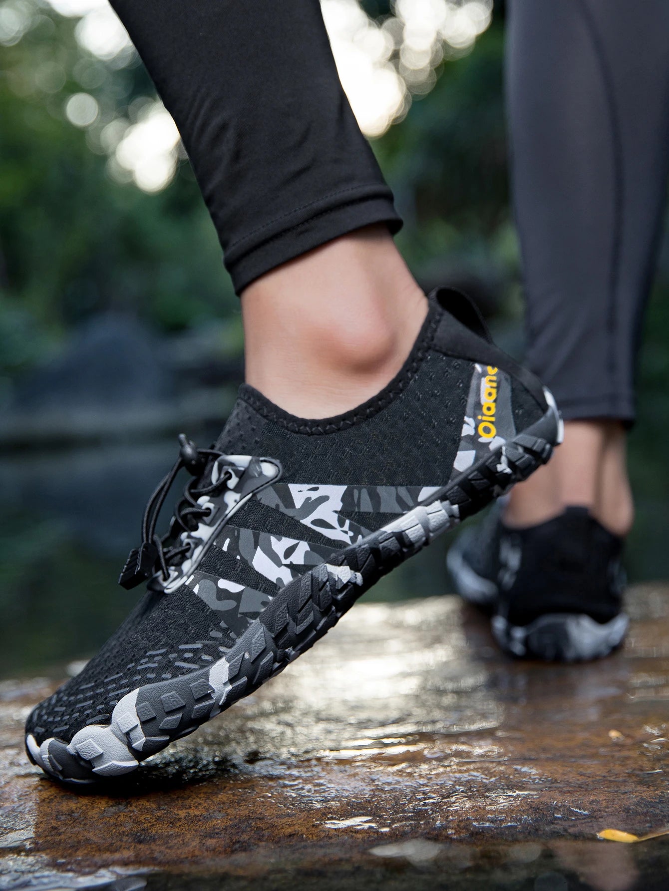 Oiaano platūs barefoot tipo juodi batai vyrams, moterims ir unisex – sportiniai vandens bateliai paplūdimiui, minkštu padu, lengvi ir kvėpuojantys