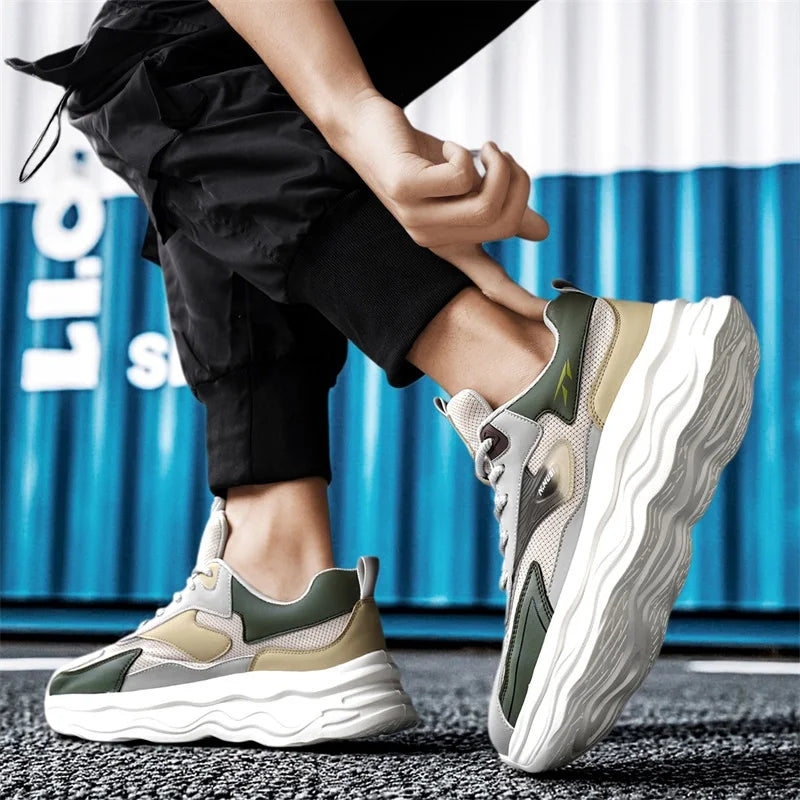 High Quality Casual Leather Shoes for Men 2026 New Autumn Lightweight Outdoor Shoes Fashion Thick Bottom Antiskid Walking Shoes