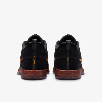 Nike Authentic Four Seasons Style letvægts-basketballsko til mænd med polstring og snørebånd IB6688-001