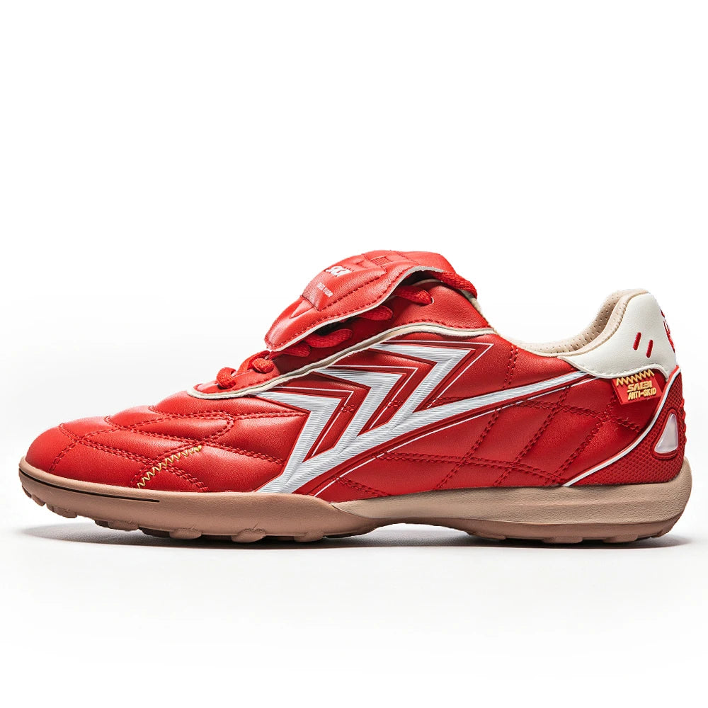 Chaussures de football pour hommes FG pour terrain ferme, tige en PU souple, crampons en caoutchouc renforcés, pour adultes, pour les matchs de football en plein air et l'entraînement sur pelouse.