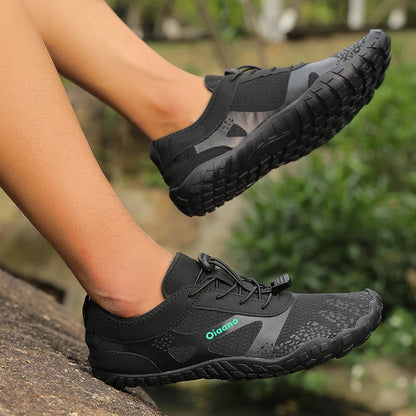 Oiaano platūs barefoot tipo juodi batai vyrams, moterims ir unisex – sportiniai vandens bateliai paplūdimiui, minkštu padu, lengvi ir kvėpuojantys