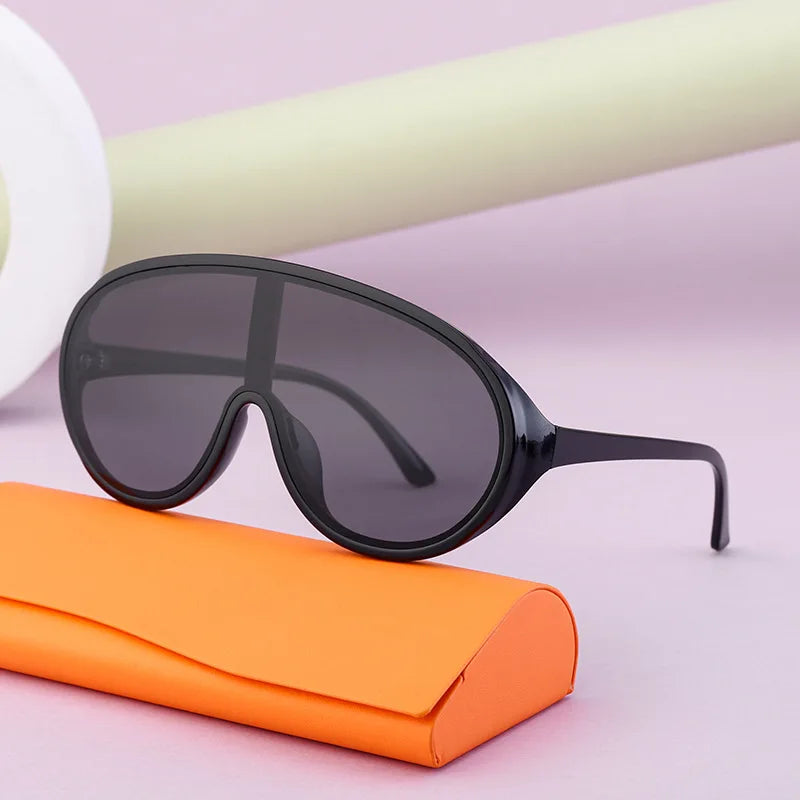 Trendy Oversized One Piece Sunglasses Women Men 2026 Luxury Brand Designer Sun Glasses Fashion Shield Shades Big Frame Eyewear