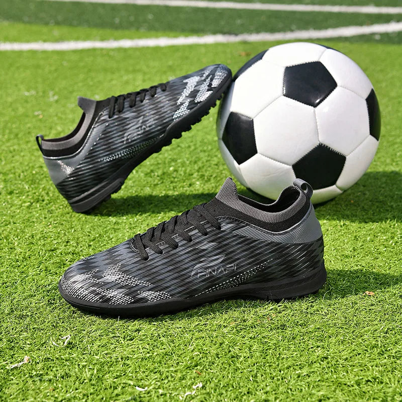 Uudet miesten korkealaatuiset jalkapallokengät, nappulakengät otteluihin, sisäkäyttöön, suosittuihin ulkopeleihin, nurmelle, korkeavartiset futsal-luistamattomat sneakerit
