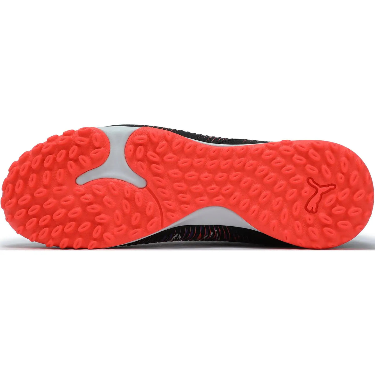 Puma Future 8 Match TT, collection de chaussures de football, modèle confortable et polyvalent, chaussures de football basses pour enfants, 108391-01.