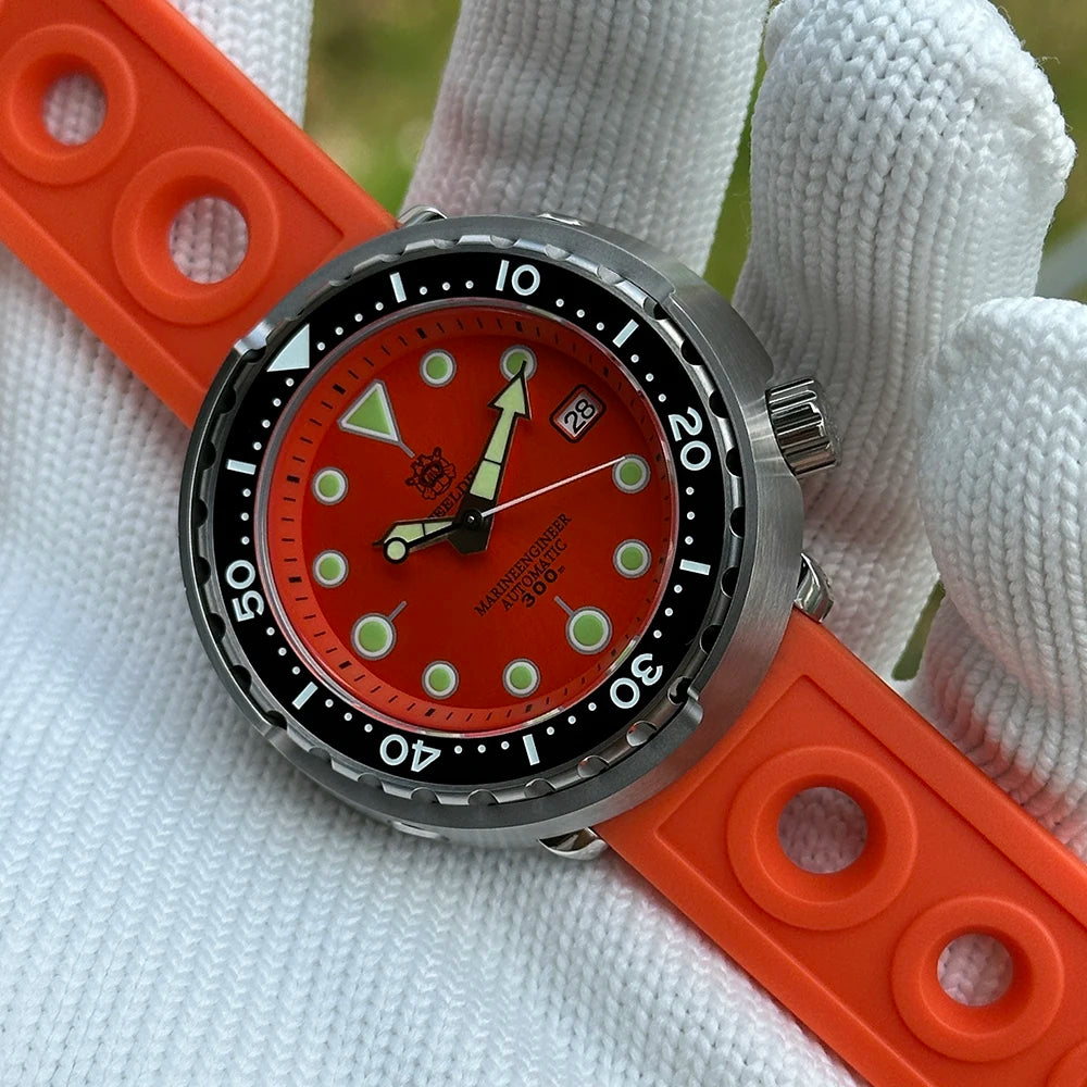 STEELDIVE Popular SD1975 47.5MM Case Red Dial 300M Waterproof AR Sapphire Glass Tuna Dive Men's NH35 Automatic Watches for You
