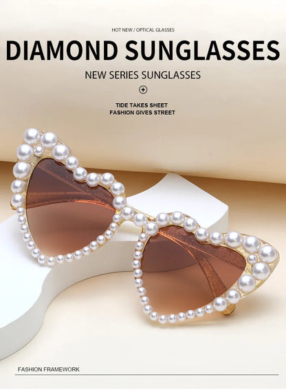 New In Luxury Fine Shimmering Love Pearl Sun Glasses Women Heart Glasses Casual Bling Sunglasses Lentes De Sol Mujer