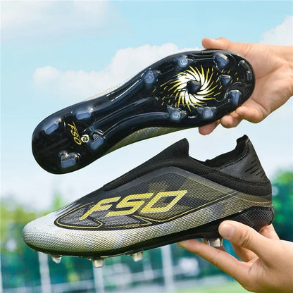 Nouvelles chaussures de football pour hommes, chaussures de sport, chaussures de soccer, haute qualité, ultralégères, haute tige, respirantes, futsal, antidérapantes, pour match en extérieur
