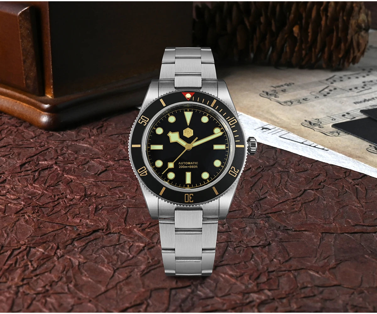 San Martin 40mm Retro Luxury Diver Watch NH35 Automatic Mechanical Watches for Men with Sapphire 200m Waterproof Luminous SN0008