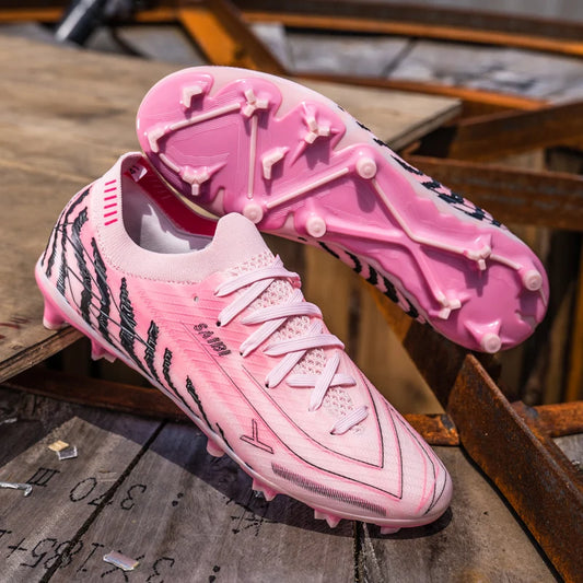 Chaussures de football AG FG pour hommes, semelles amortissantes en PU, crampons antidérapants pour adultes, pour entraînements de football de haute intensité sur pelouse extérieure.