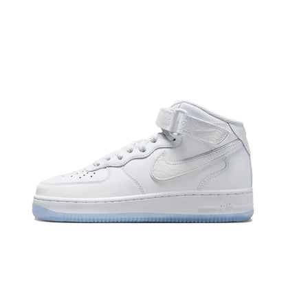 Nike Air Force 1 Mid unisex tenisice – potpora gležnju, klasična amortizacija i udobnost te izdržljivost za cjelodnevno nošenje DQ7666-001