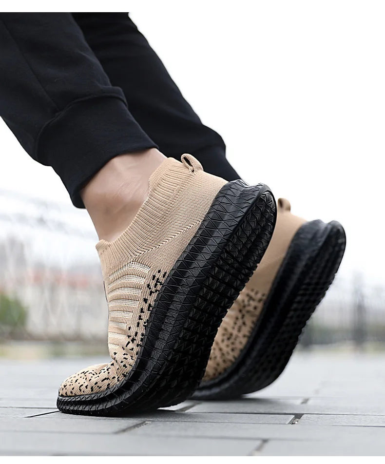 Men's Breathable Sneakers Comfortable Running Shoes Outdoor Slip-On Walking Sneakers Sock Jogging Shoes