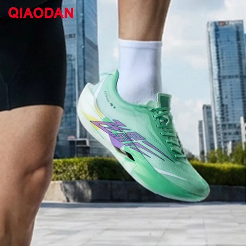 QIAODAN Feiying PB6.0 bėgimo bateliai su anglies plokštele vyrams, profesionalūs maratono bėgimo sportiniai bateliai, lengvi sportiniai bateliai QDB023263299