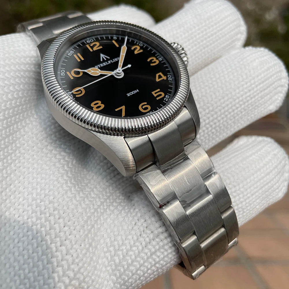 STEELFLIER SF741 VH31 Movement Synthetic Sapphire Mirror Quartz Watch Onion Screw-in Crown 200-meter Waterproof Men's Watch