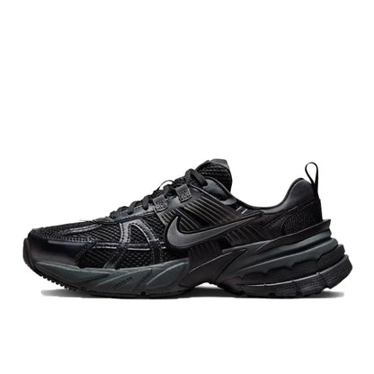 Nike V2K Run Sneakers Iconic Architecture Responsive Feel Modern Lifestyle Essential Unisex FD0736-005