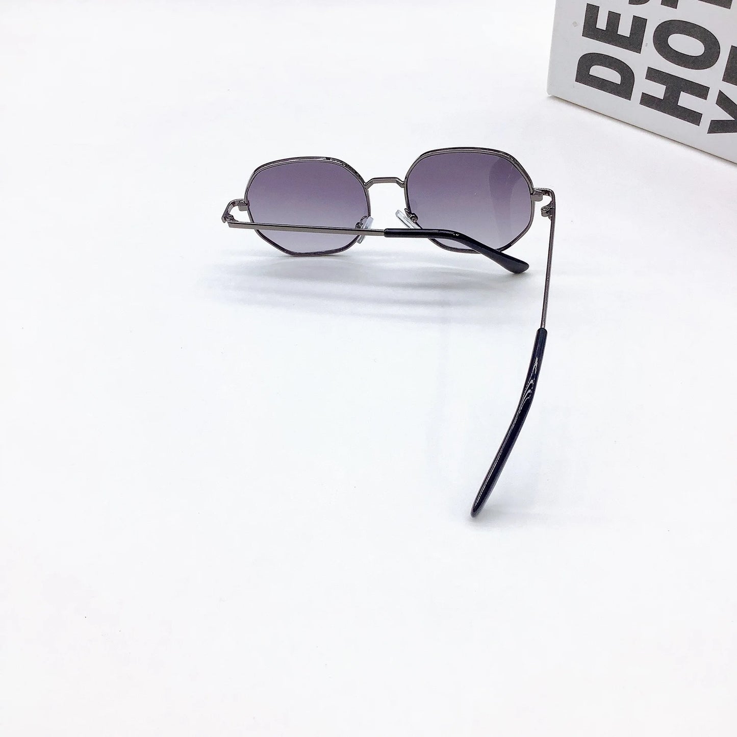 New  Version Of Children's Travel, Shading , SunglaSSeS For Boys Girls, Sun And UV Protection Glasses