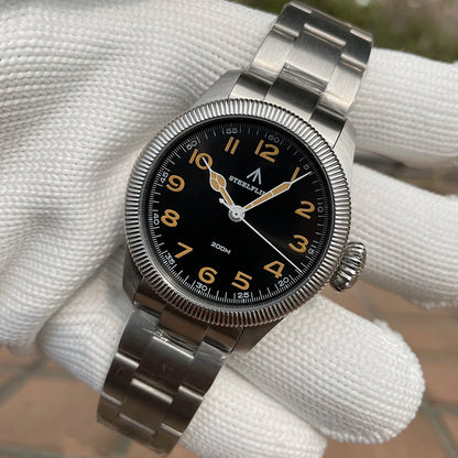 STEELFLIER SF741 VH31 Movement Synthetic Sapphire Mirror Quartz Watch Onion Screw-in Crown 200-meter Waterproof Men's Watch