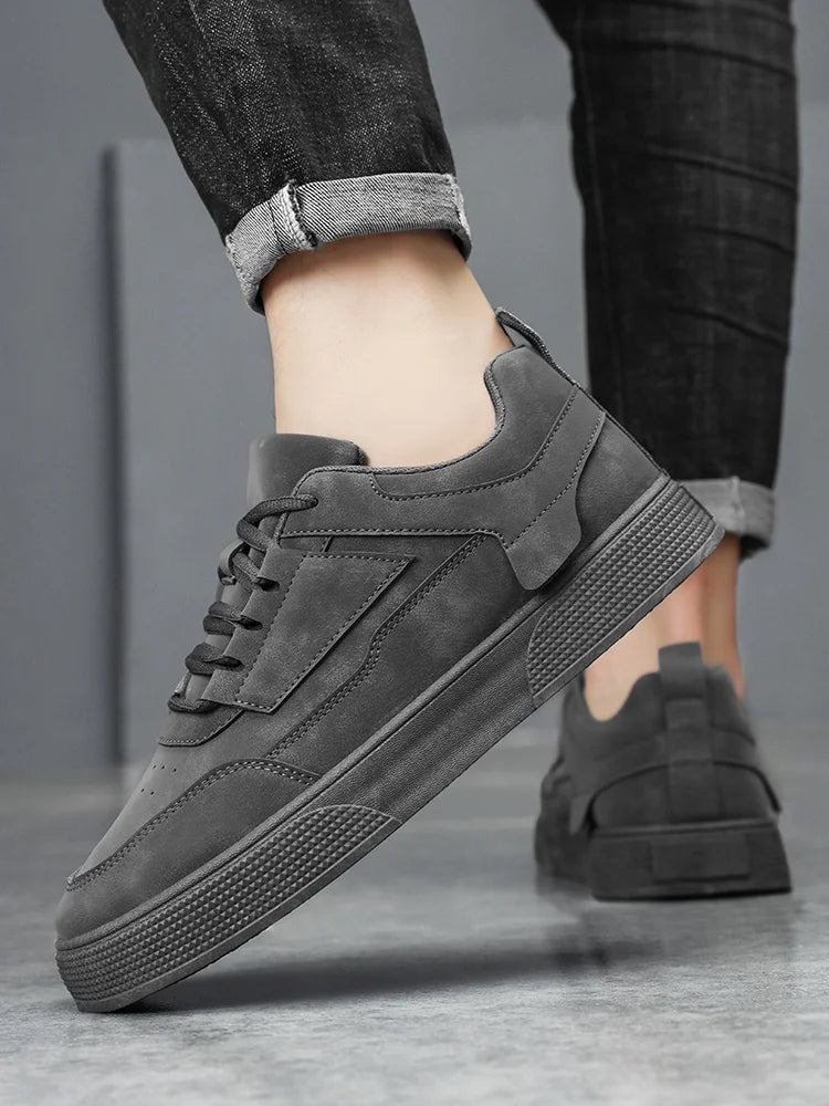Men's Casual Sneakers: 2026 Spring & Autumn New Styles, Teenagers' Street Skate Shoes, Outdoor Sports Basketball Shoes