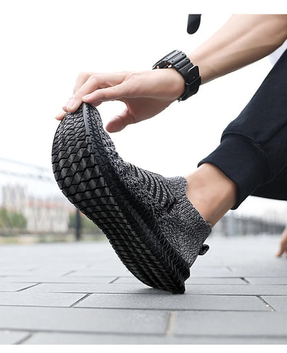 Men's Breathable Sneakers Comfortable Running Shoes Outdoor Slip-On Walking Sneakers Sock Jogging Shoes