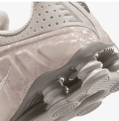 Nike Shox R4 autentiche da donna, scarpe da running basse ammortizzate HV0934-001