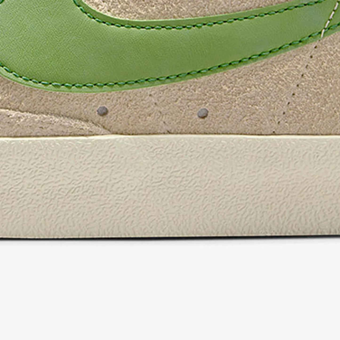 Nike Authentic BLAZER MID '77 Women's Mid-Top Casual Sneakers DV7006-100