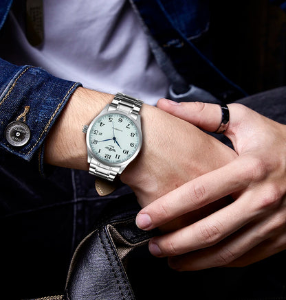 Klassiek herenhorloge – Retrostijl met datumweergave en blauwe wijzers, automatisch mechanisch uurwerk, prestigieus merk, stalen kast en leren band